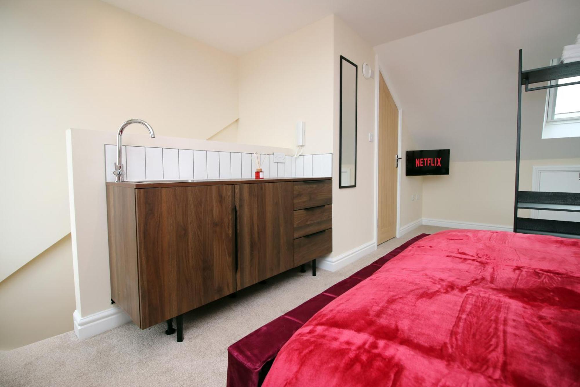 Luxury 4 Bedroom 4 Ensuite Home In Penarth Cardiff Exterior foto